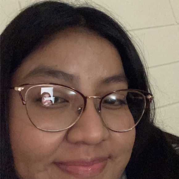 Meet your Posher, Celeste - Picture 4 of 8